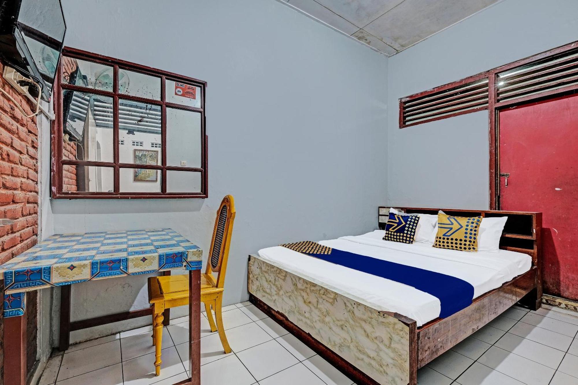 Spot On 91915 Homestay Superman Yogyakarta Exterior foto
